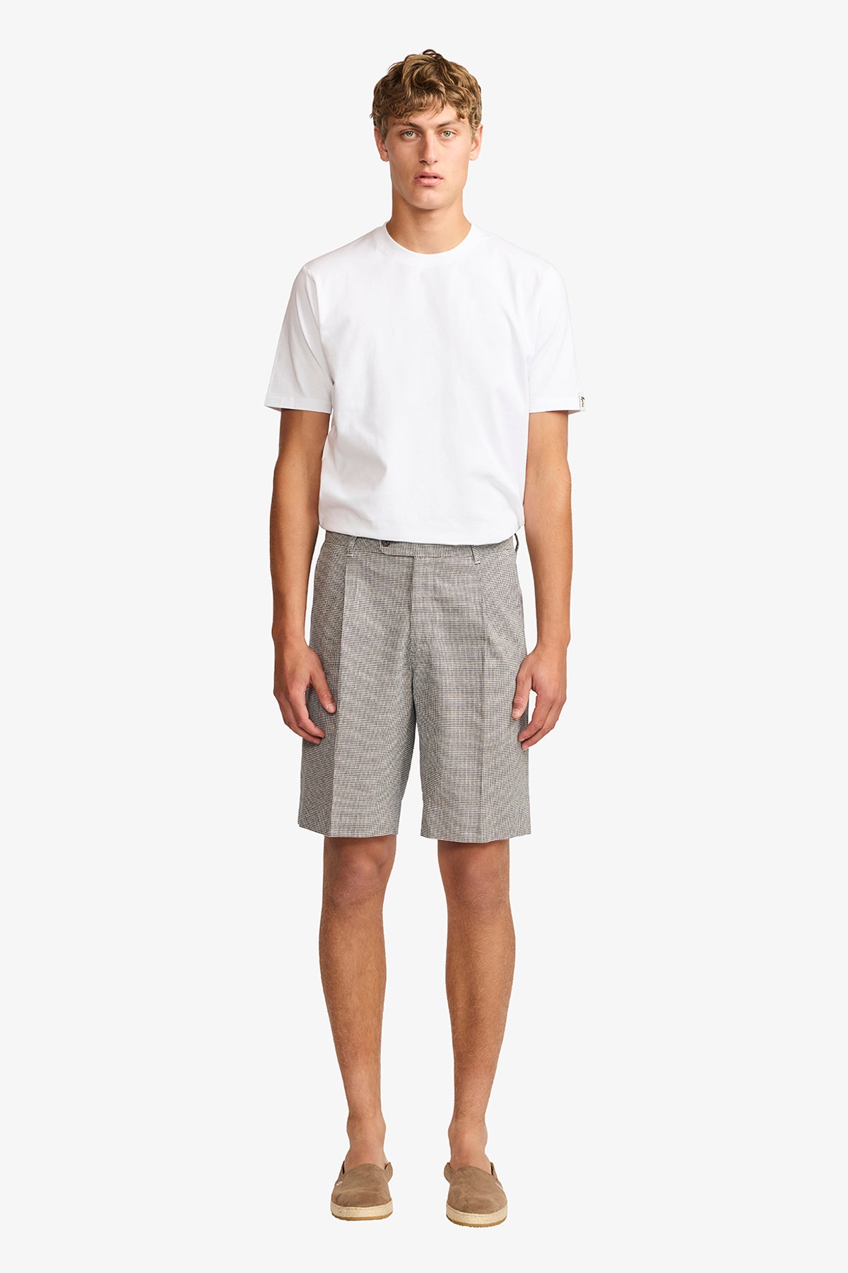 Modena - linen shorts